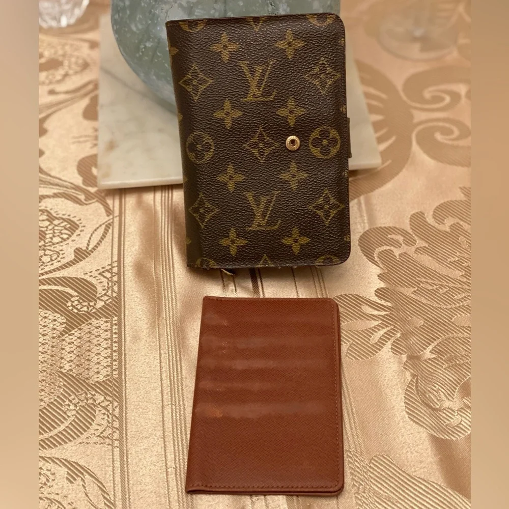 Louis Vuitton coated canvas monogram wallet